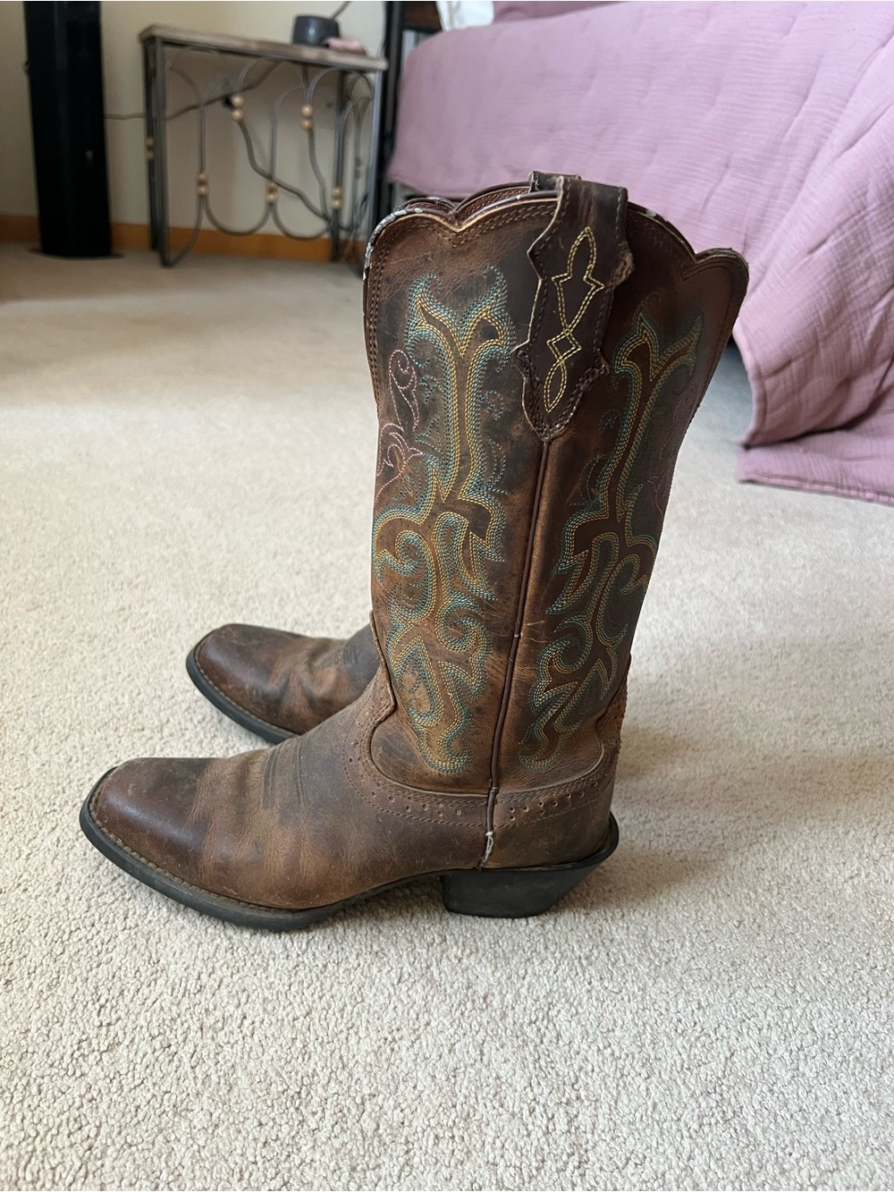 Justin Boots Brown Leather Western Cowboy Boots with Turquoise Stitching
